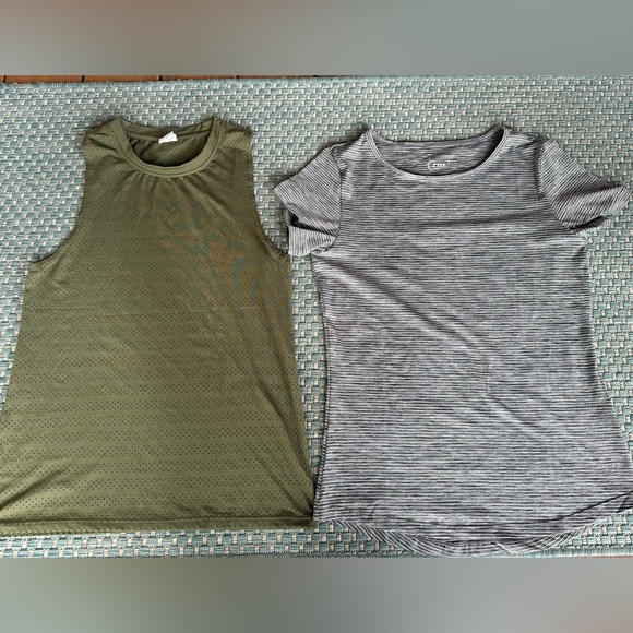Zyia active women’s shirts size small, set of two - Picture 1 of 7